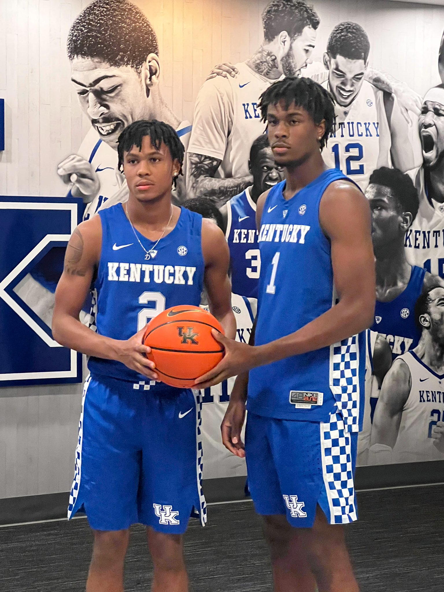 New Jersey stars D.J. Wagner, Mackenzie Mgbako attend Kentucky’s ‘Big Blue Madness’