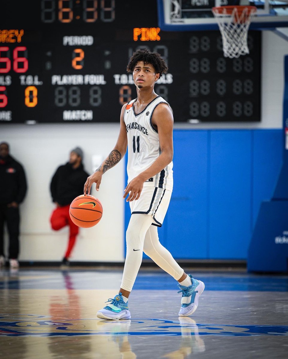 Coaches flock to see Class of 2023 NY Rens guard Aaron Clark